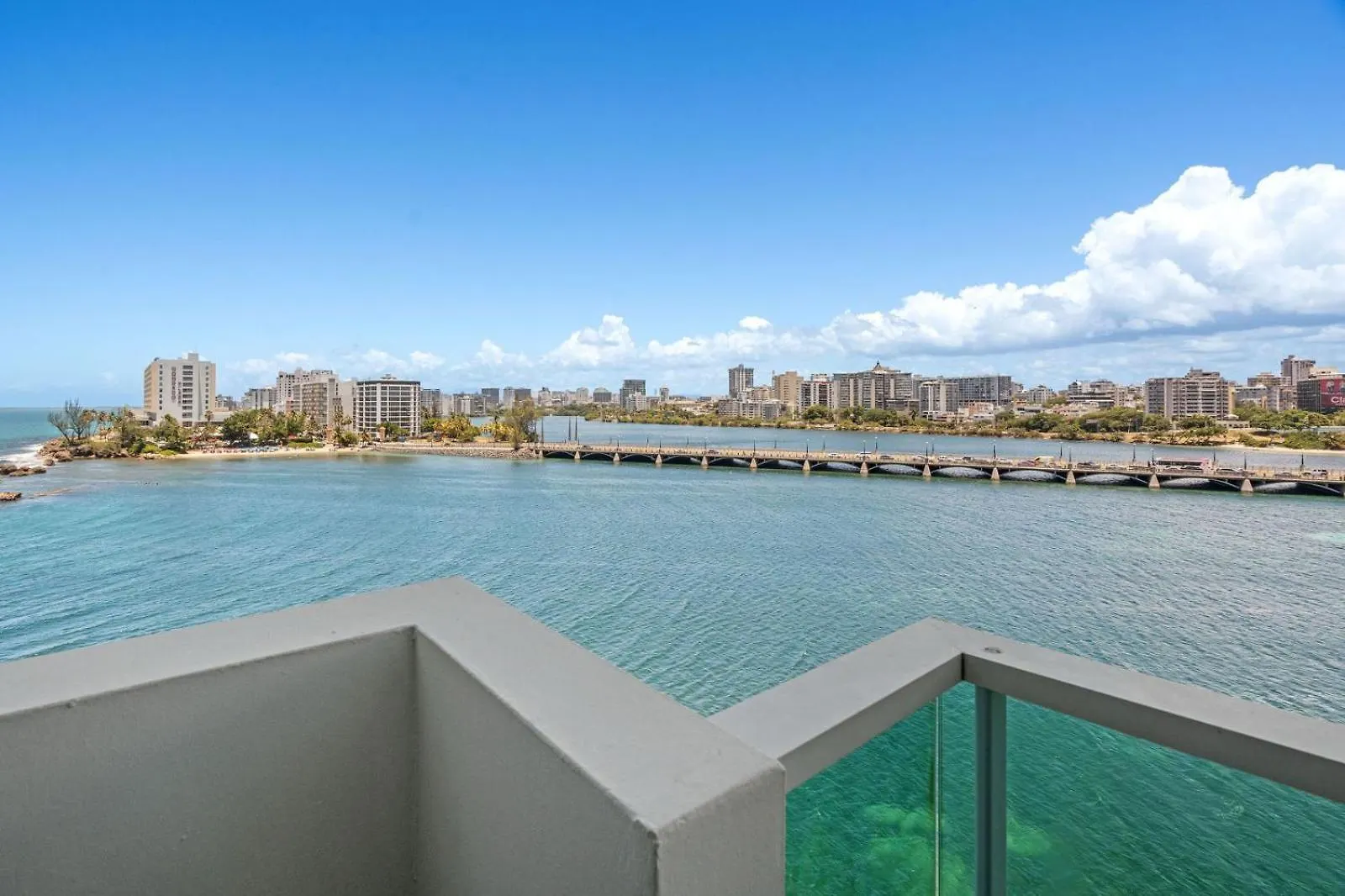 The Sunrise Studio With Ocean View L 2 Queen Beds 圣胡安 波多黎各