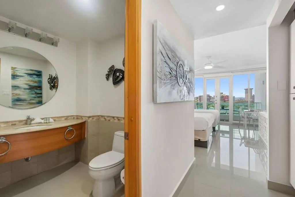 The Sunrise Studio With Ocean View L 2 Queen Beds 圣胡安 波多黎各