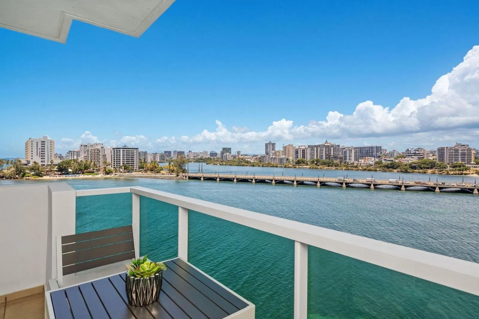 公寓 The Sunrise Studio With Ocean View L 2 Queen Beds 圣胡安 波多黎各
