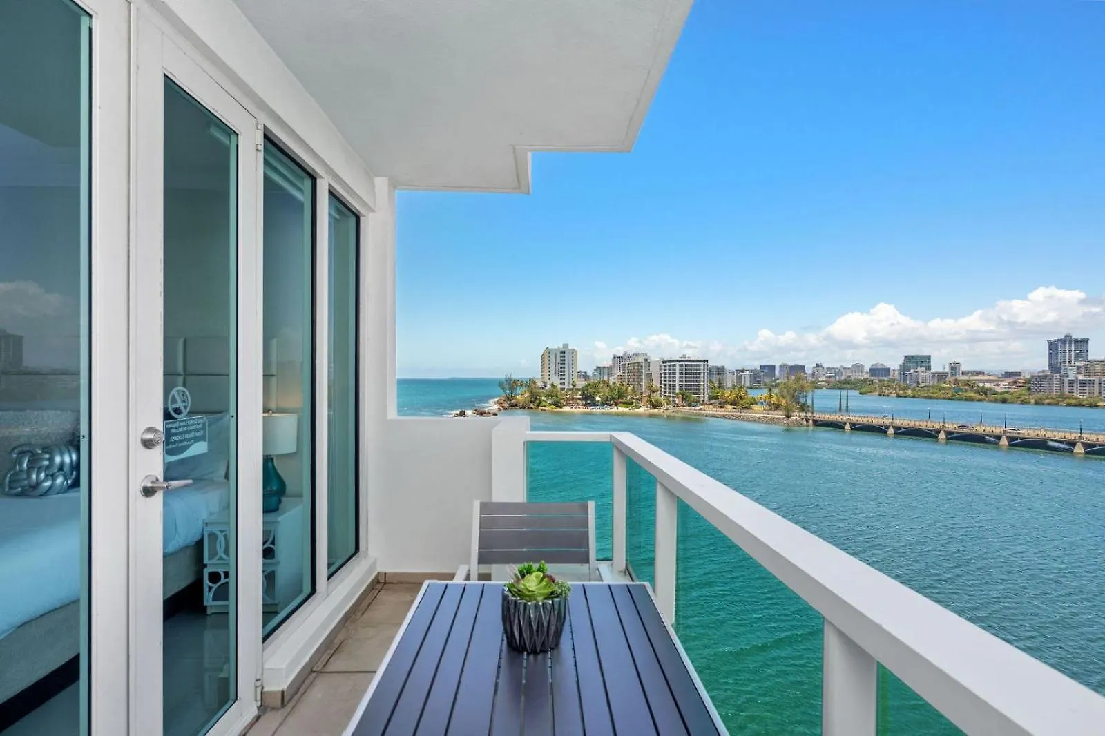 The Sunrise Studio With Ocean View L 2 Queen Beds 圣胡安