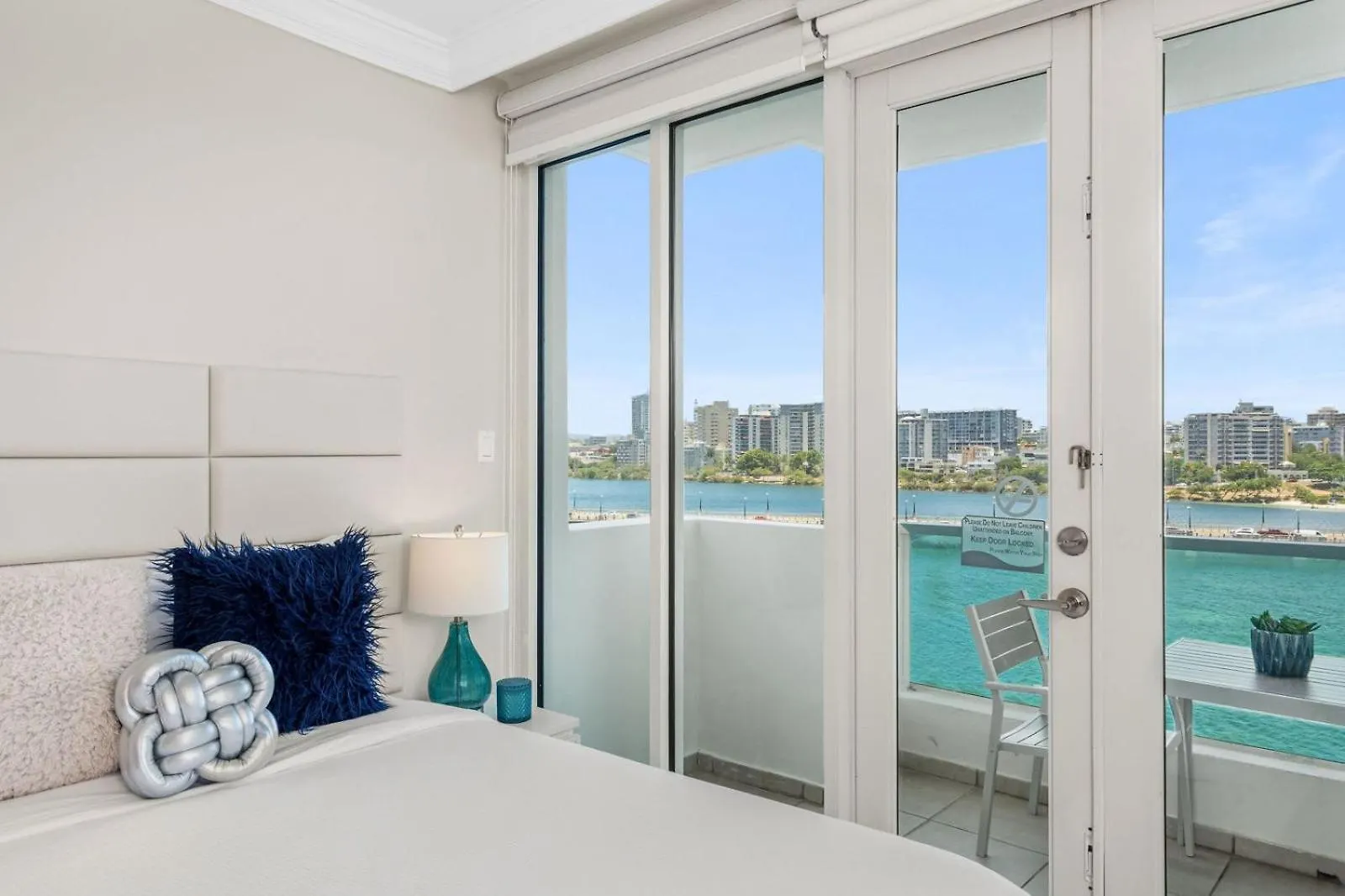The Sunrise Studio With Ocean View L 2 Queen Beds 圣胡安 0*,  波多黎各